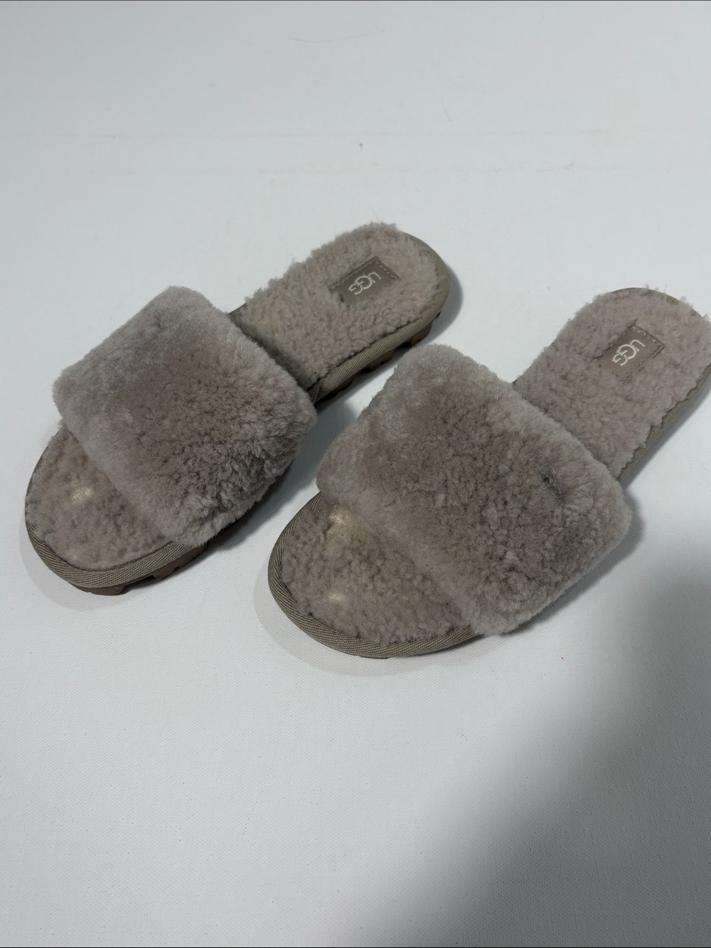 UGG Fluff Slide Slippers Beige Shearling Open Toe Womens Cozy Lounge - Picture 2 of 5